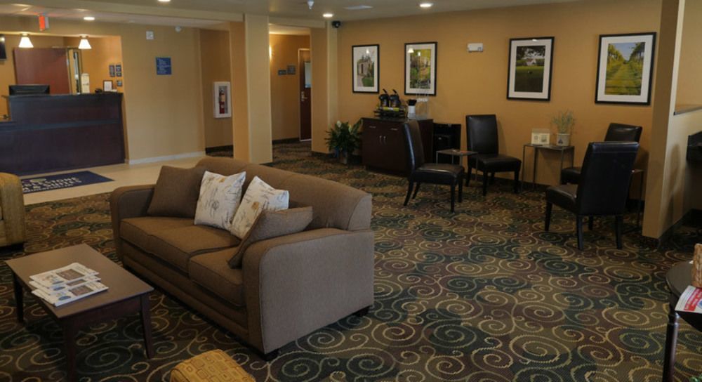 Cobblestone Inn & Suites-Winterset ภายนอก รูปภาพ