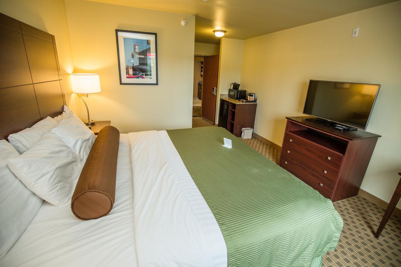 Cobblestone Inn & Suites-Winterset ภายนอก รูปภาพ